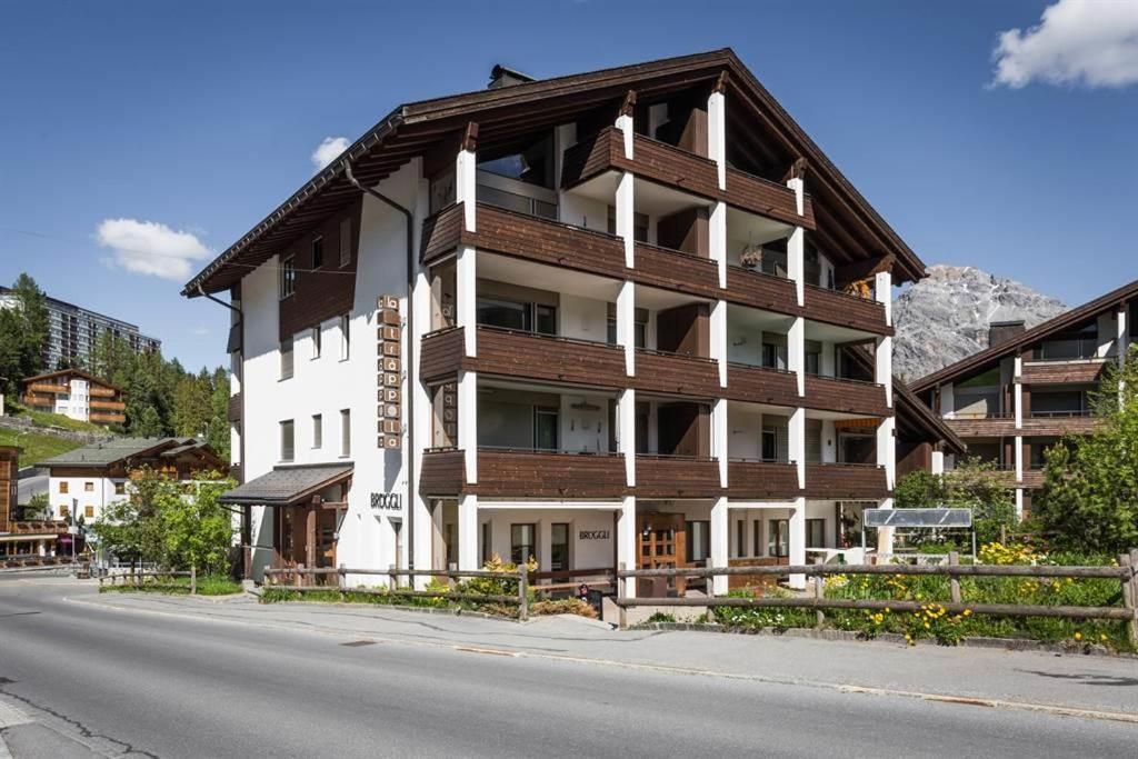 Brueggli A24 By Arosa Holiday Buitenkant foto